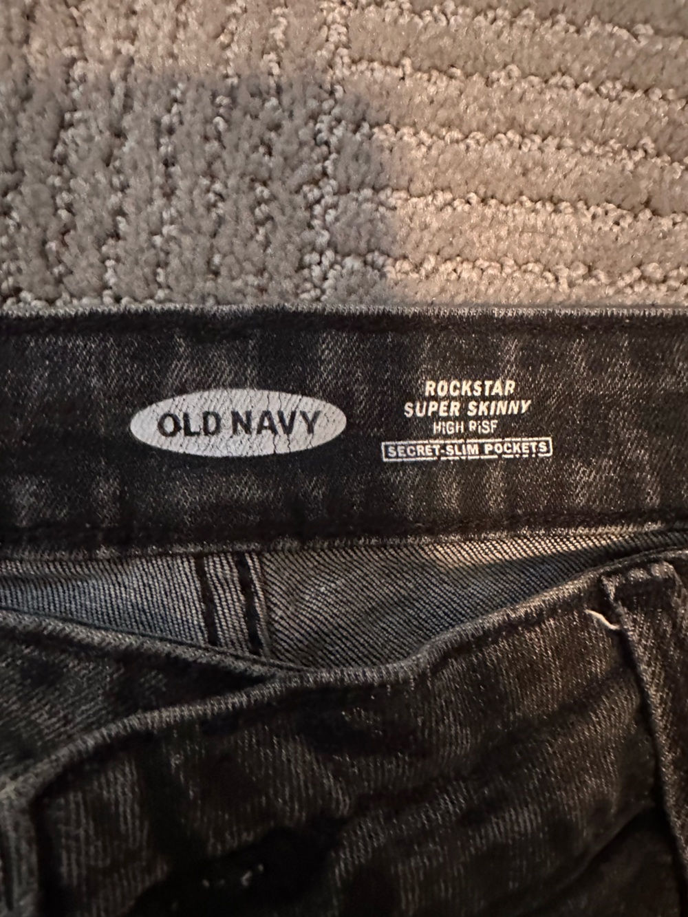 Old Navy Rockstar Super Skinny Jeans - Black